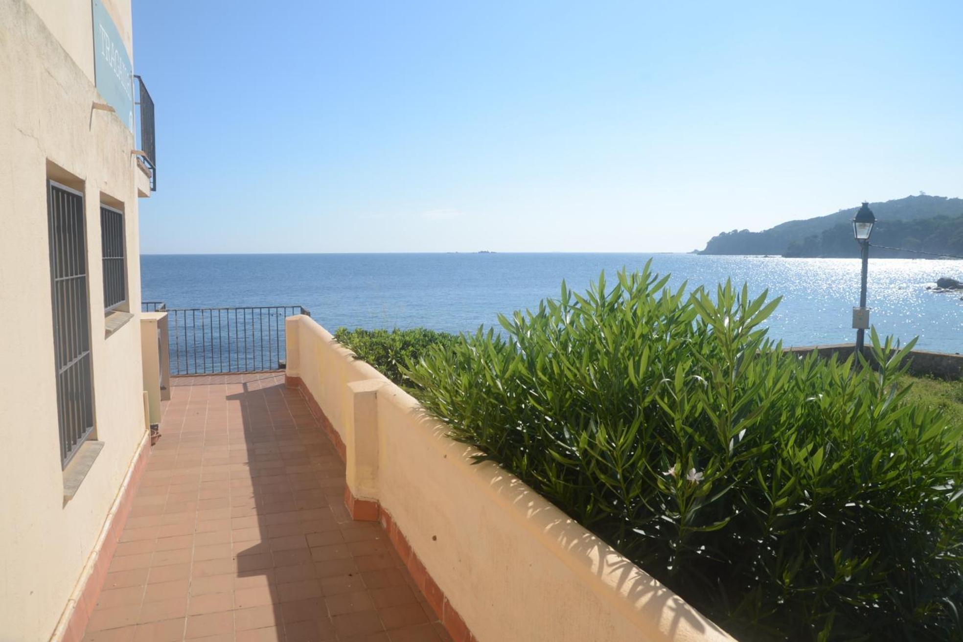 Voramar E * Calella De Palafrugell