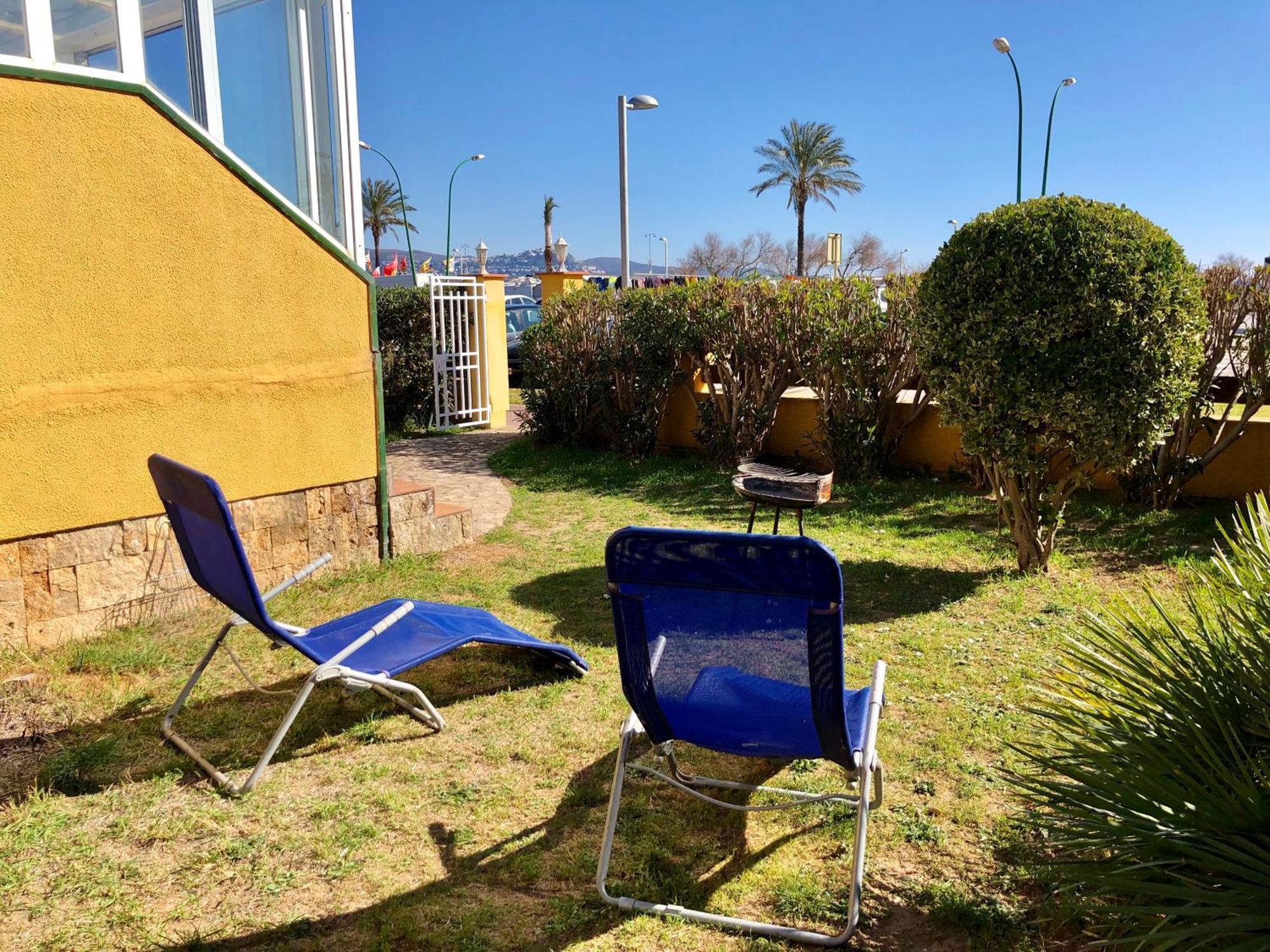 Amb Jardi A La Platja D'empuriabrava Ampuriabrava