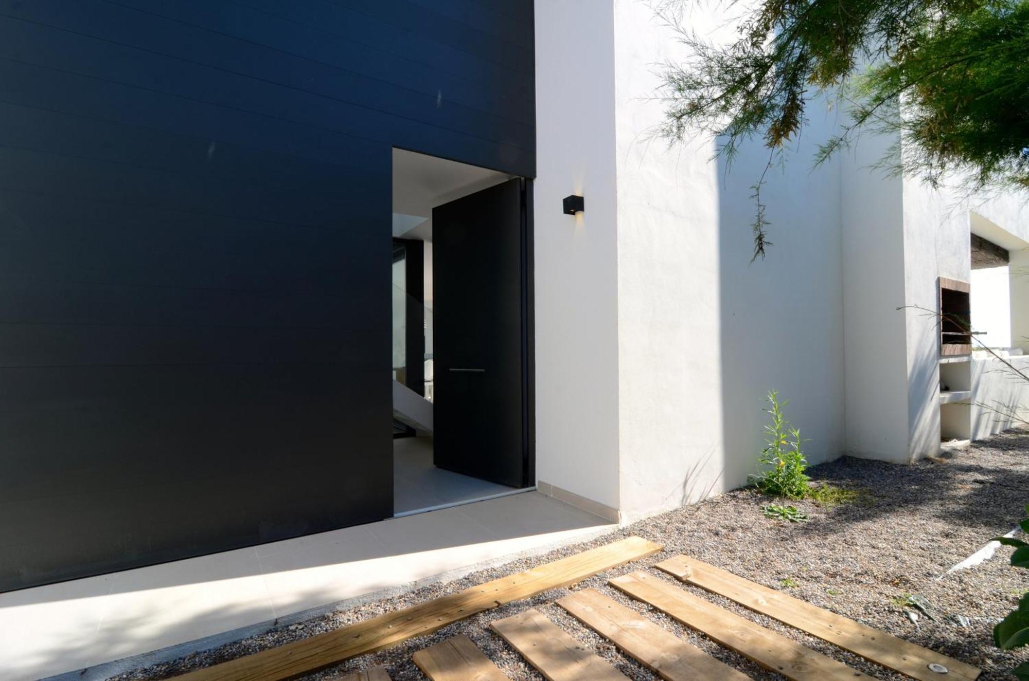 Pinell Villa *