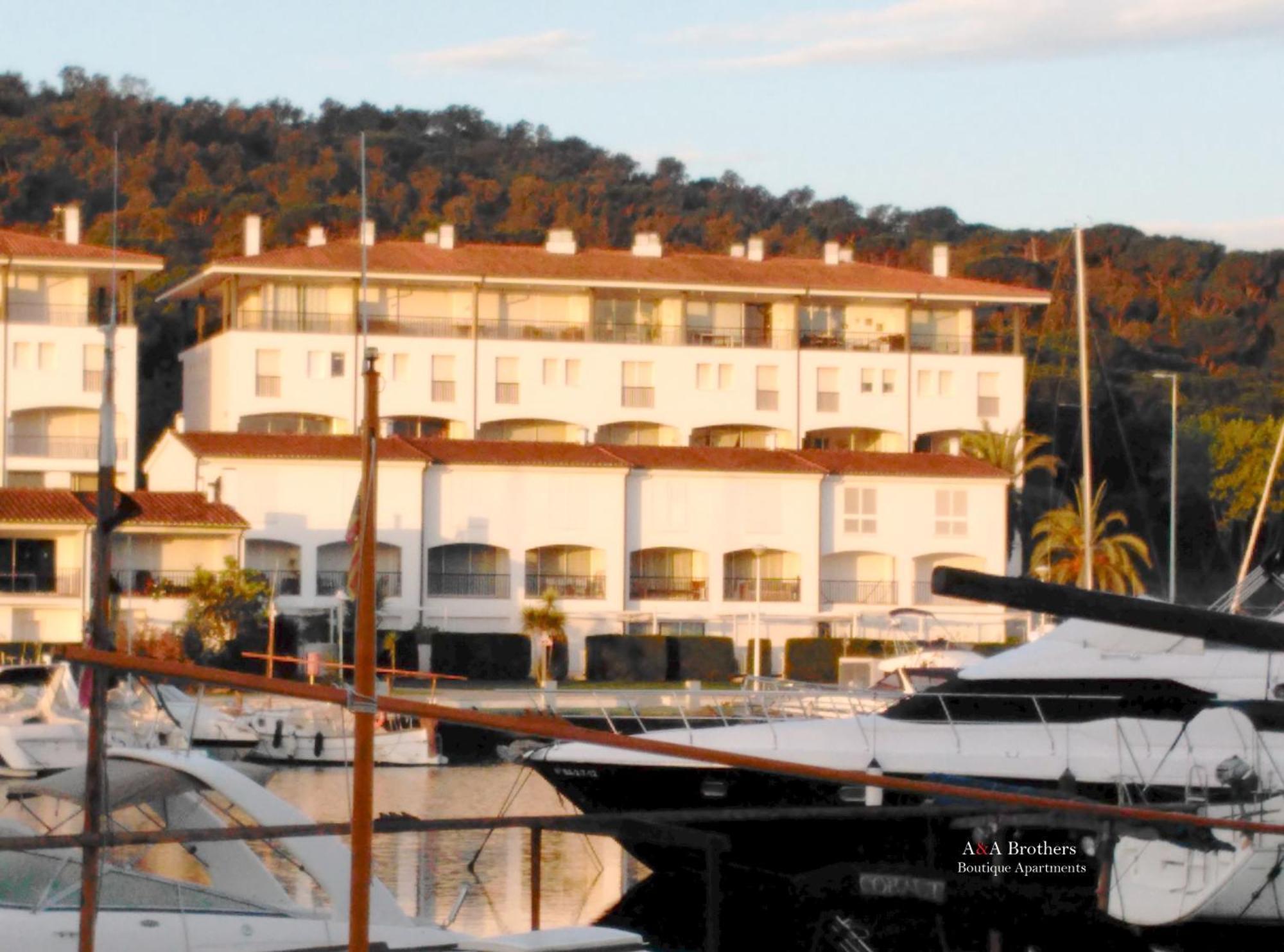 A&A Brothers Boutique -Marina Port D'Aro- Apartamento S'Agaró