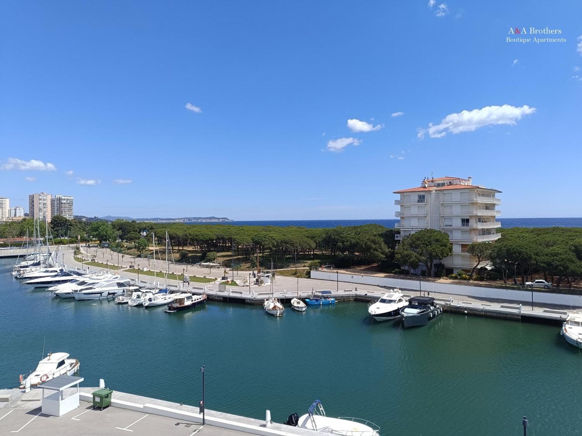 A&A Brothers Boutique -Marina Port D'Aro- Apartamento S'Agaró