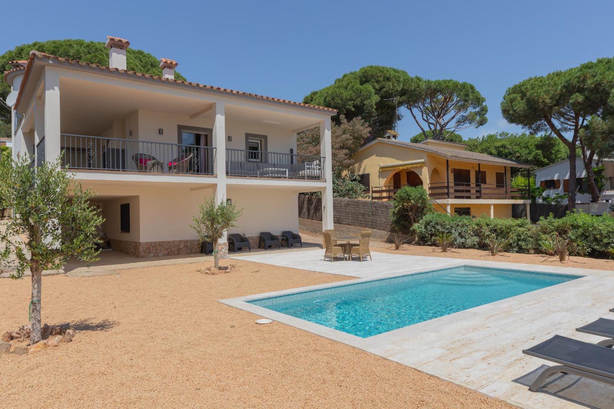 Hauzify I Eugeni Ors Villa