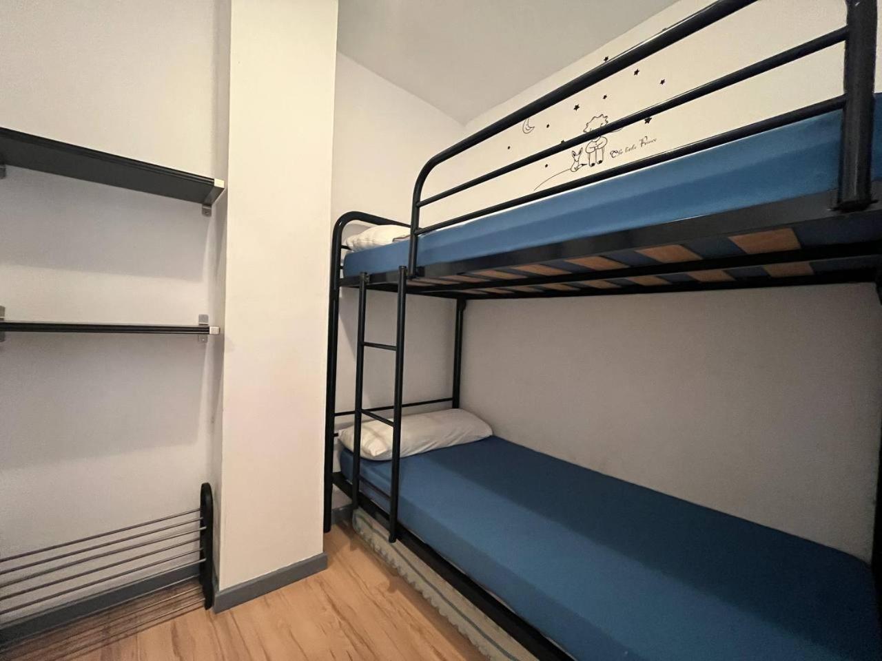 Estudio Con Tres Piscinas Comunitarias Y Pista De Tenis Roses