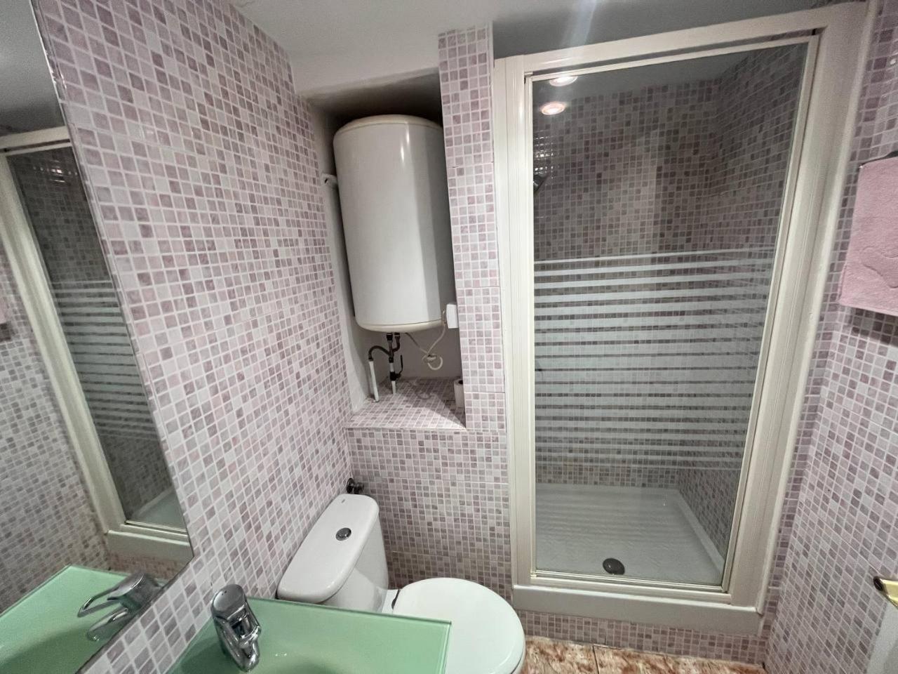 Estudio Con Tres Piscinas Comunitarias Y Pista De Tenis Apartment Roses
