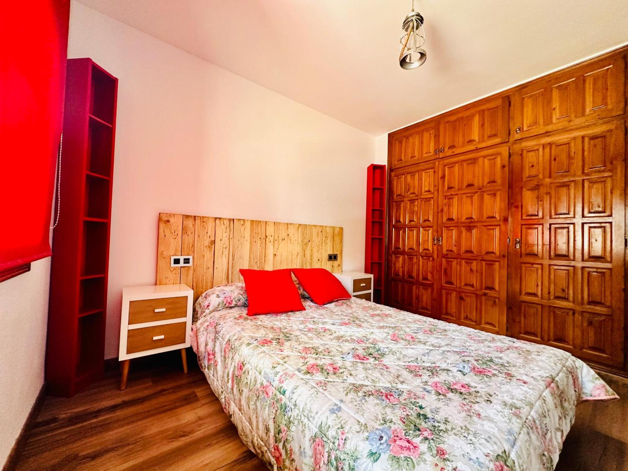 Apartamento Port Ambar - En La Marina De - Balcón Con Vistas Al Canal - Playa - Wifi Ampuriabrava