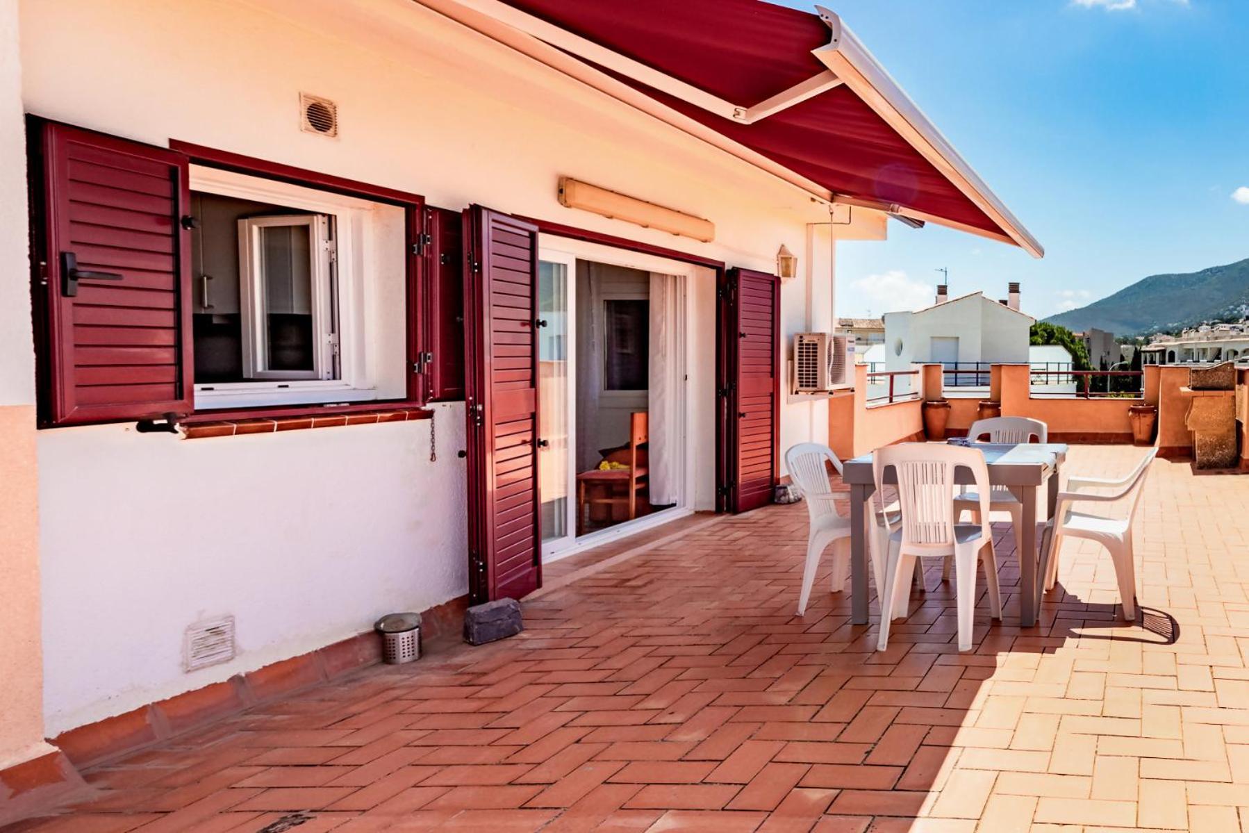 Sant Carles 27 ático Con Terraza Y Barbacoa Llançà