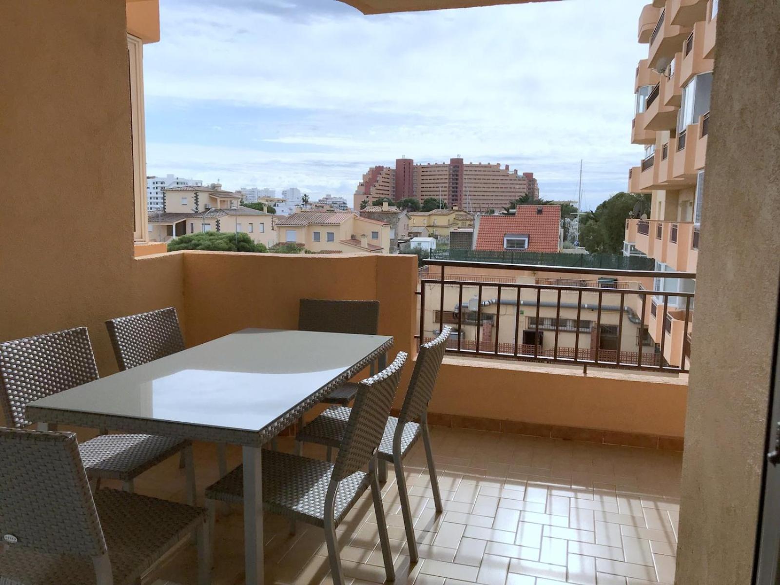 Apartment Olimpe 2 8 Roses