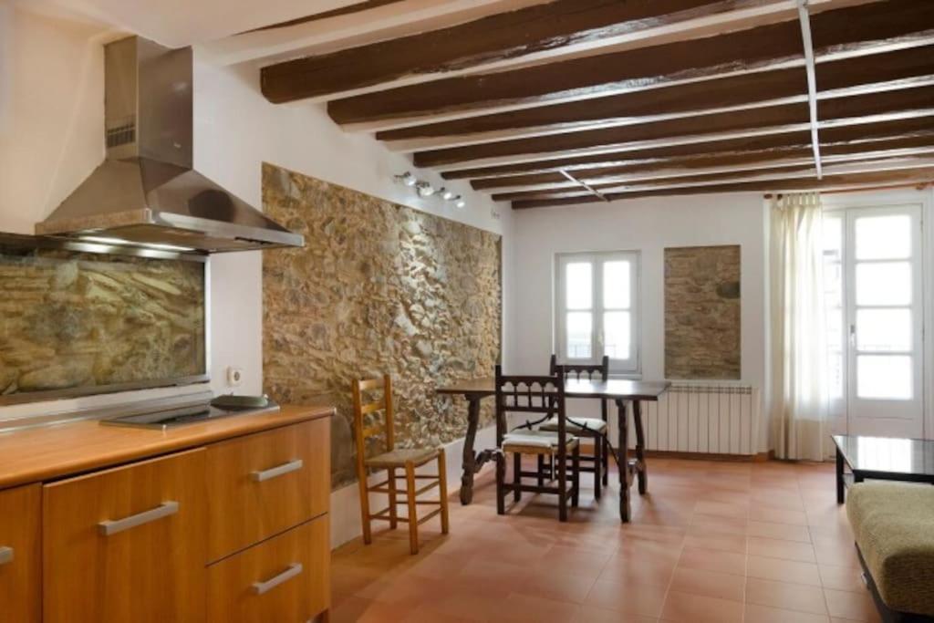 Practico Apartamento En El Casco Antiguo De * Girona