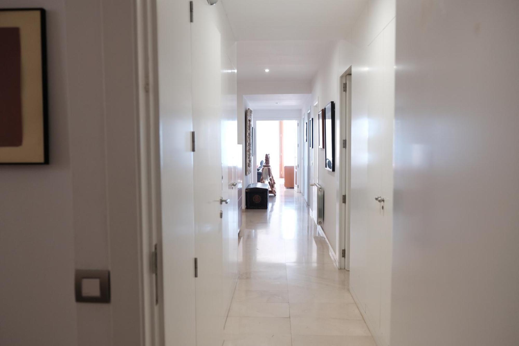 Exclusive Beachfront Haven In Costa Brava Apartamento