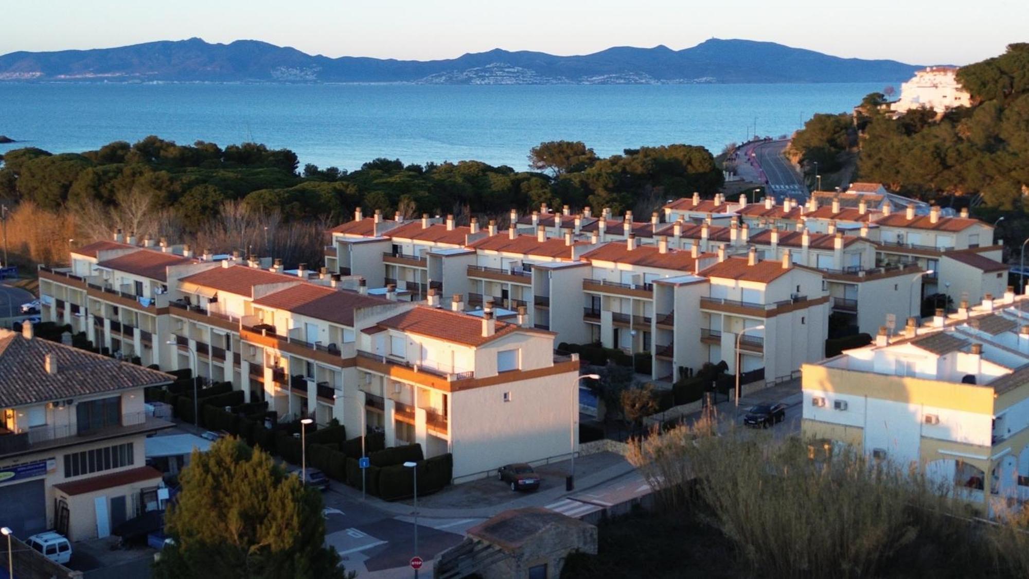 With Air Conditioning And Communal Pool Apartamento *