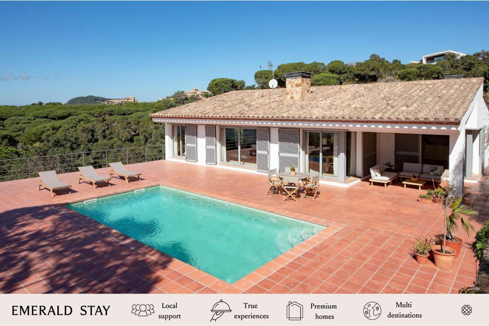 Villa El Refugi Costa Brava - By Emerald