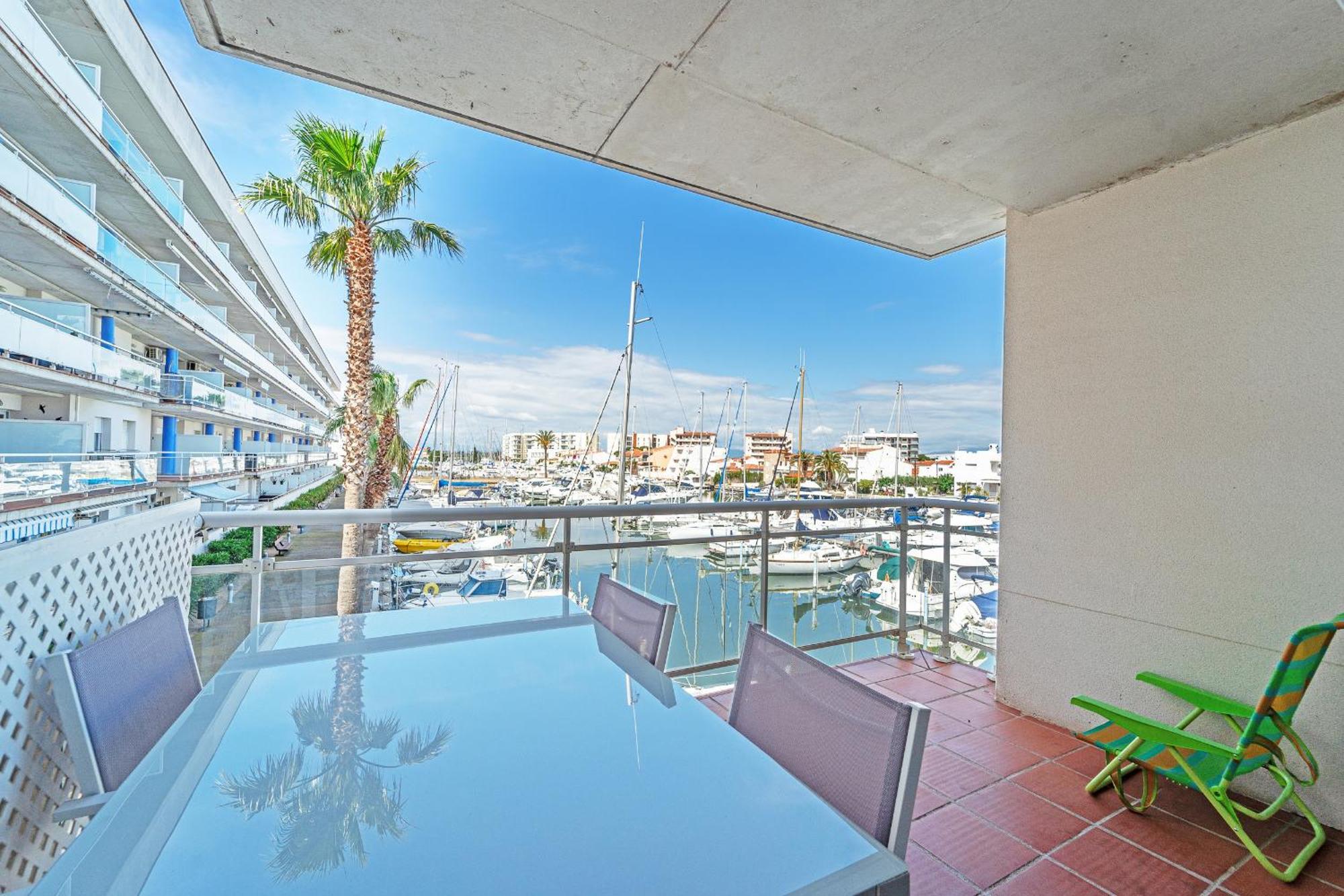 Welcs 153 Emp Con Vistas Al Puerto Apartment Roses