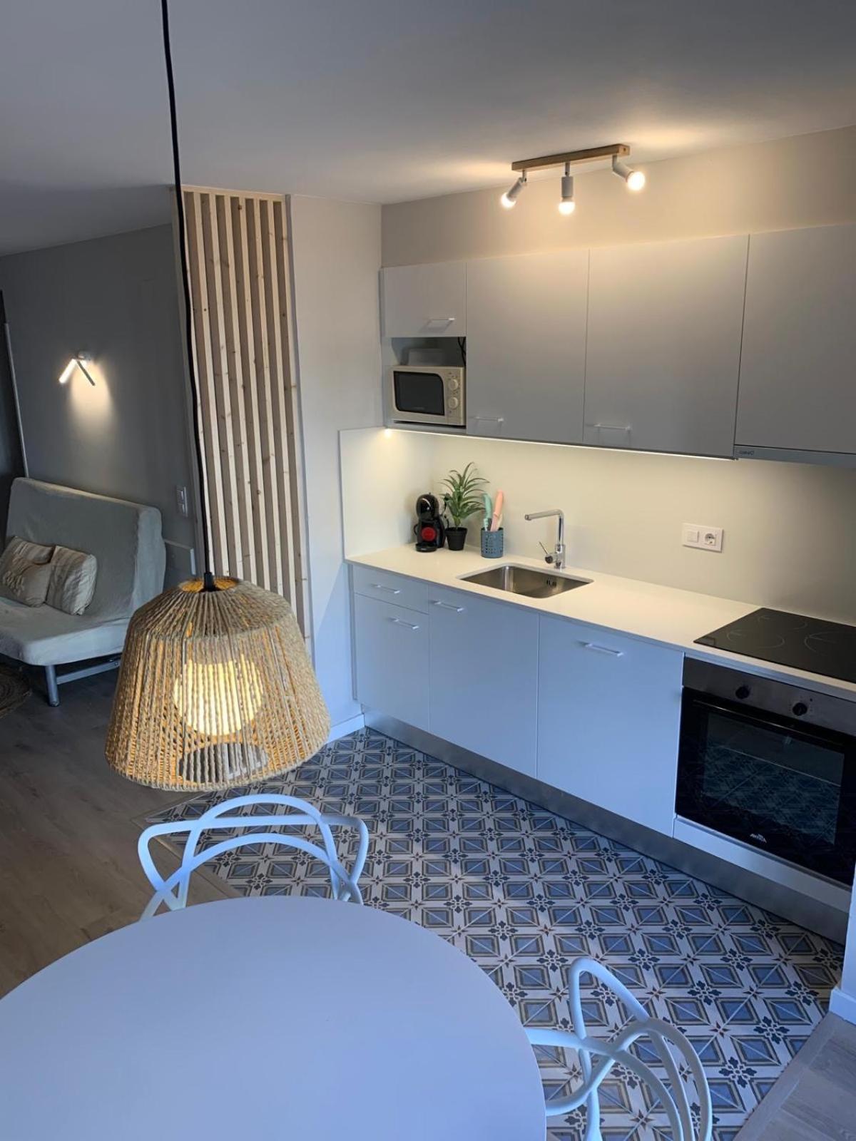 Apartamento With Air Conditioning And Communal Pool L' Escala