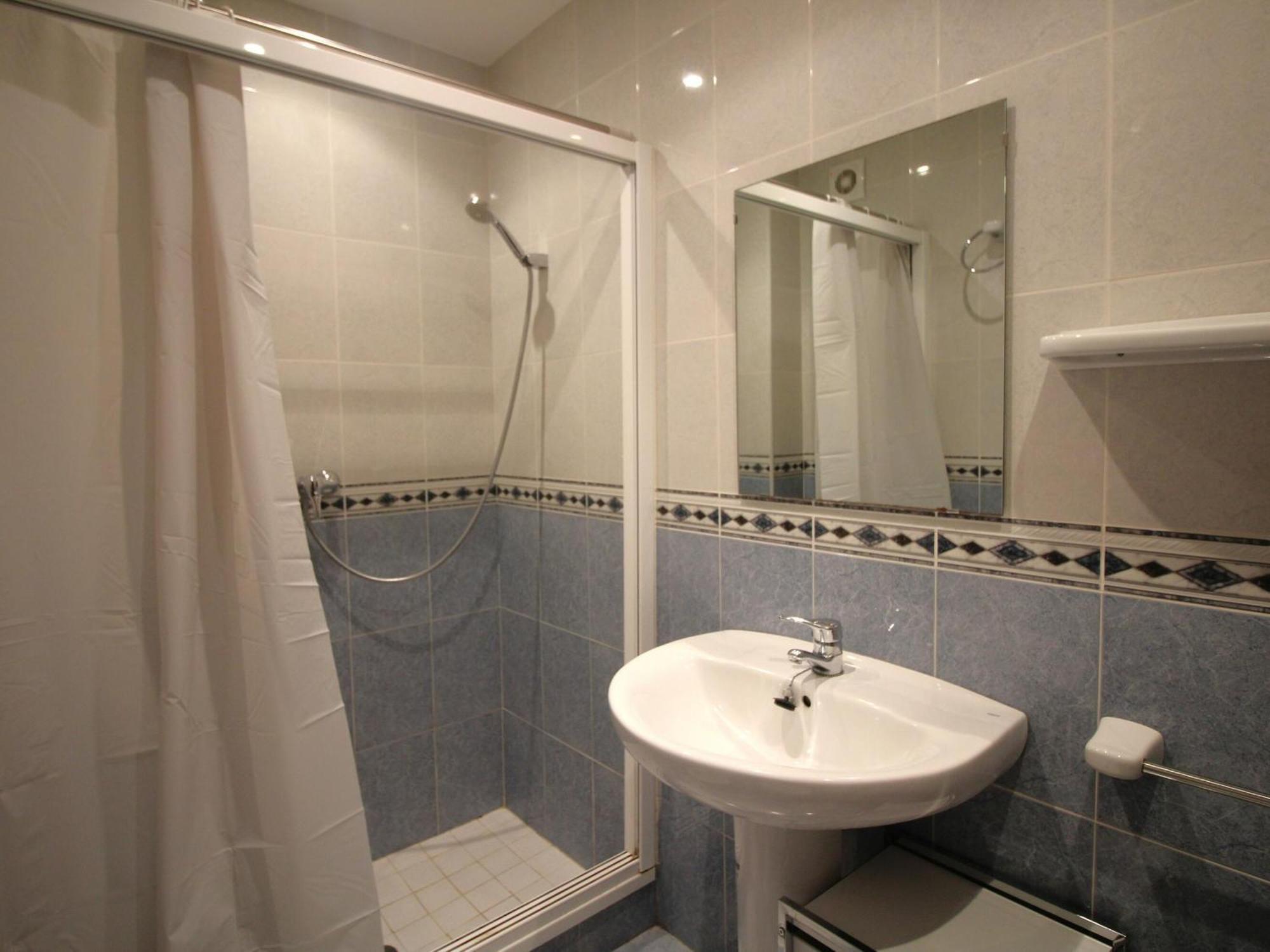 Apartamento Centrico Y Luminoso A 100m De La Playa, Renovado Con Wifi, Balcon Y Lavadora - Es-228-6