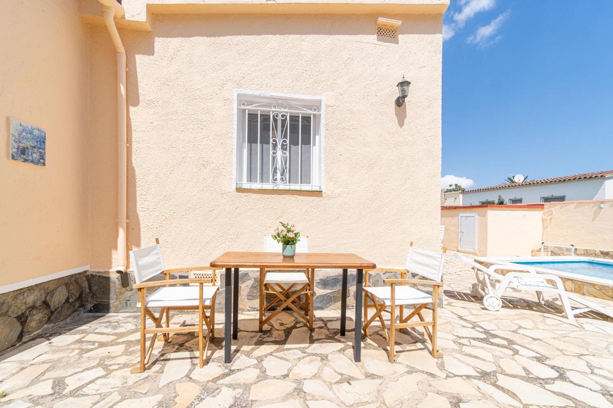 Apart-rent Casa Alberes 0079 * Ampuriabrava