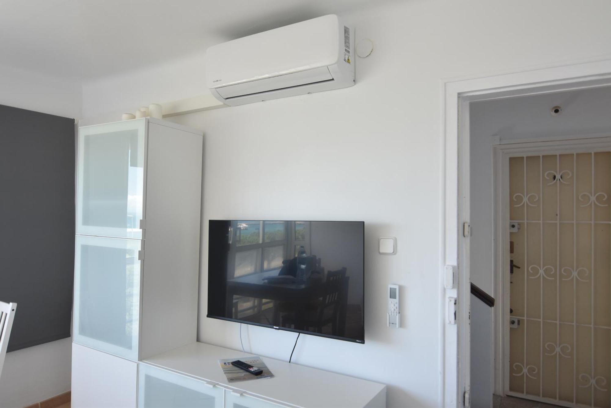 Rnet - Merce Rododera - Puerto Apartamento