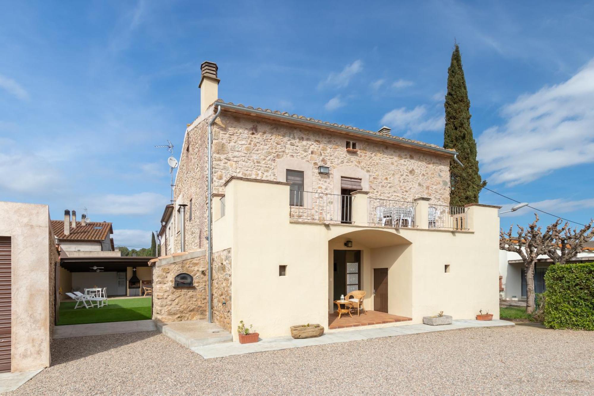 Casa De Piedra En La Costa Brava Sant Jordi Desvalls