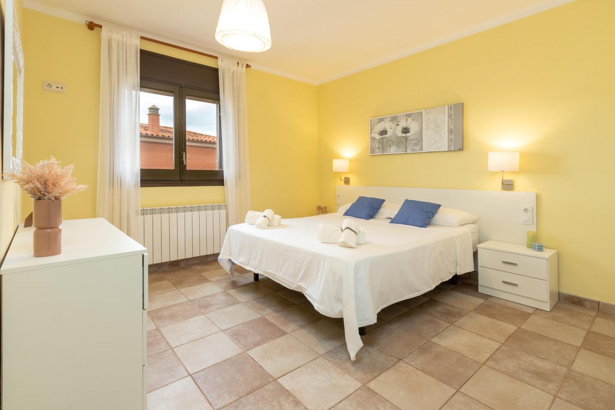 Casa De Piedra En La Costa Brava Сasa de vacaciones Sant Jordi Desvalls