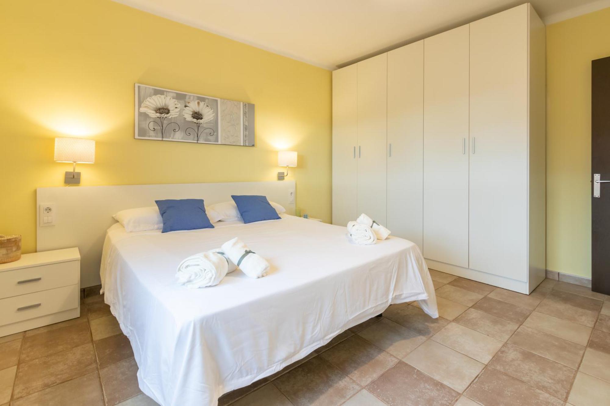 Casa De Piedra En La Costa Brava