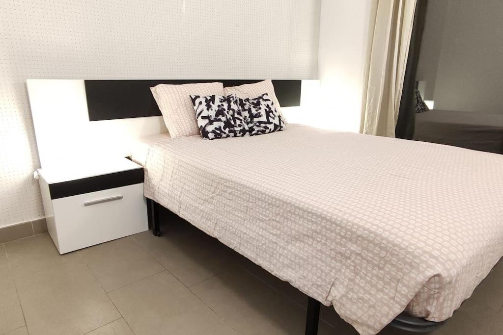 Precioso Con Piscina En La Costa Brava Apartamento Sant Feliu de Guíxols