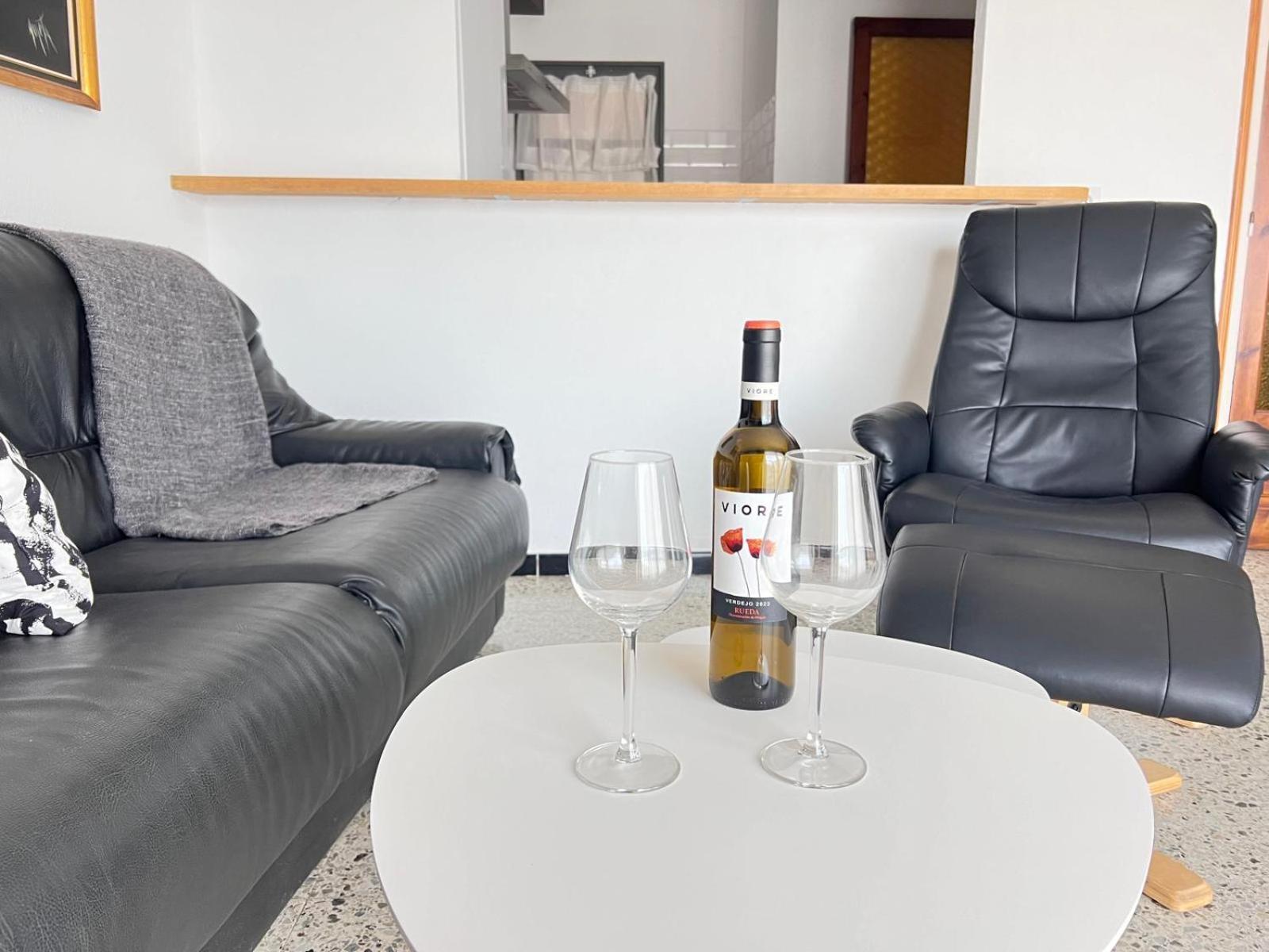 Ap Nurimar 2 Con Aire Acondicionado En Centro Del Pueblo Apartment *
