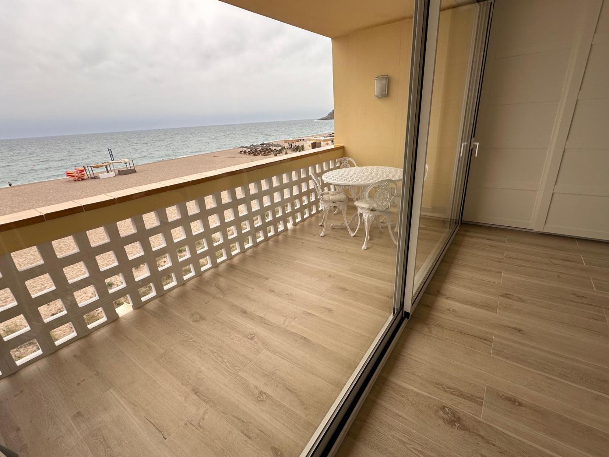 Primera Linea De Mar Apartamento *