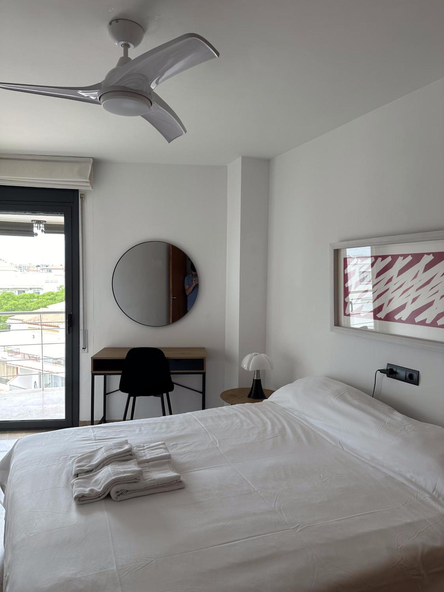 Duplex En Primera Linea De Playa Con Gran Terraza Y Piscina Comunitaria *