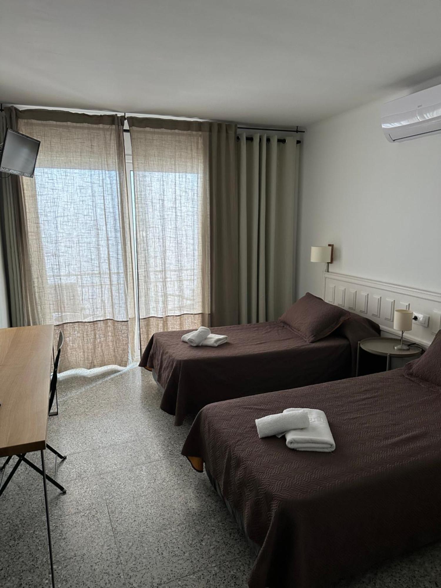 L'Illa Hotel *