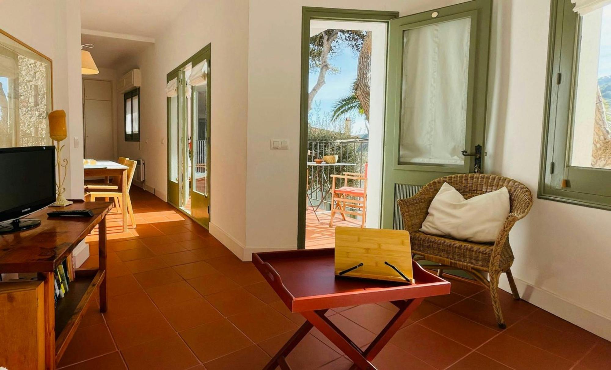 T5 - Cozy Retreat 50m To Garden Escape