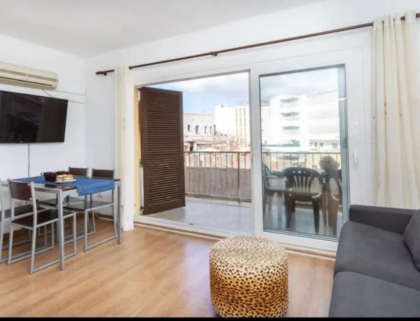 Apartamento A 50 M De La Playa Apartment