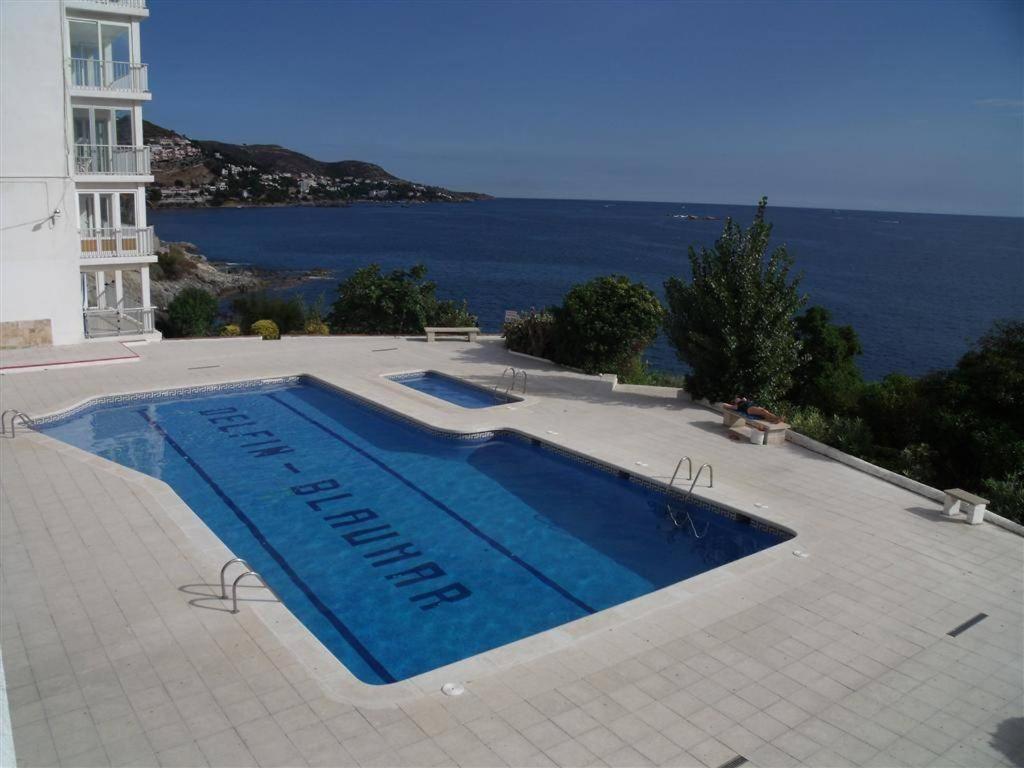 Acogedor Atico Con Piscina Y Vistas Al Mar Rosas