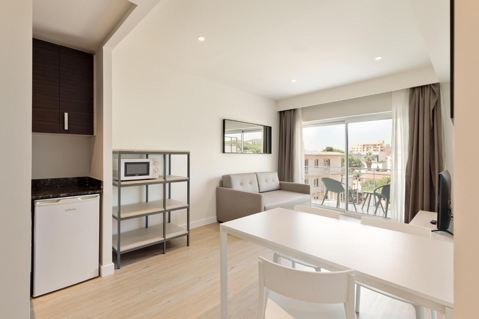 Xic Aparthotel *