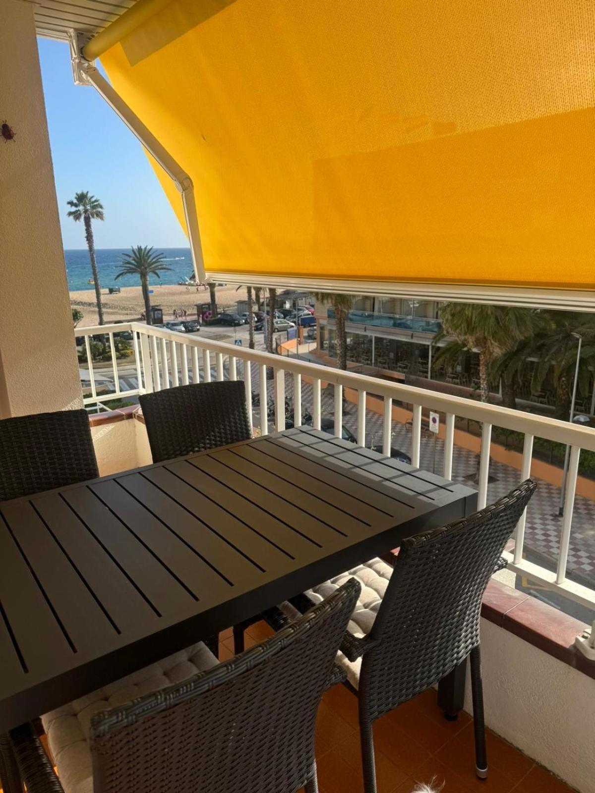 Apartment Lujoso Piso Enfrente De Playa De Fenals, 2 Terrazas Lloret de Mar