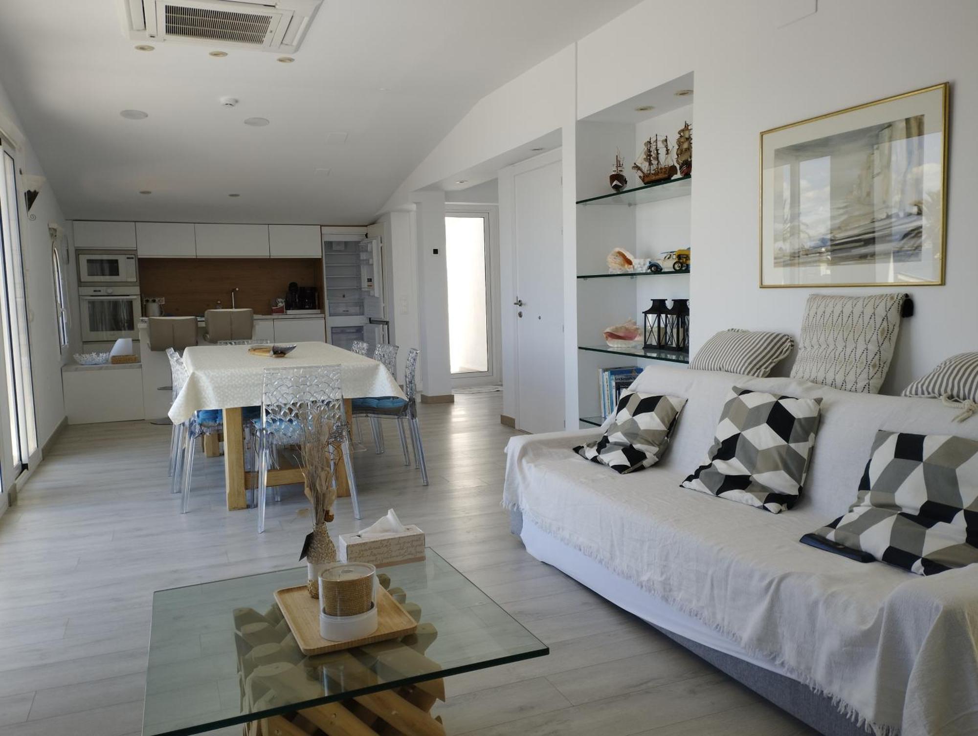 Atico Rhodes Playa Apartamento *