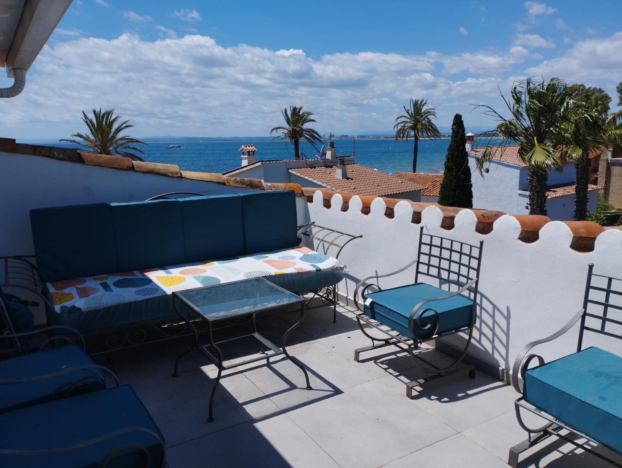 Atico Rhodes Playa Apartamento *