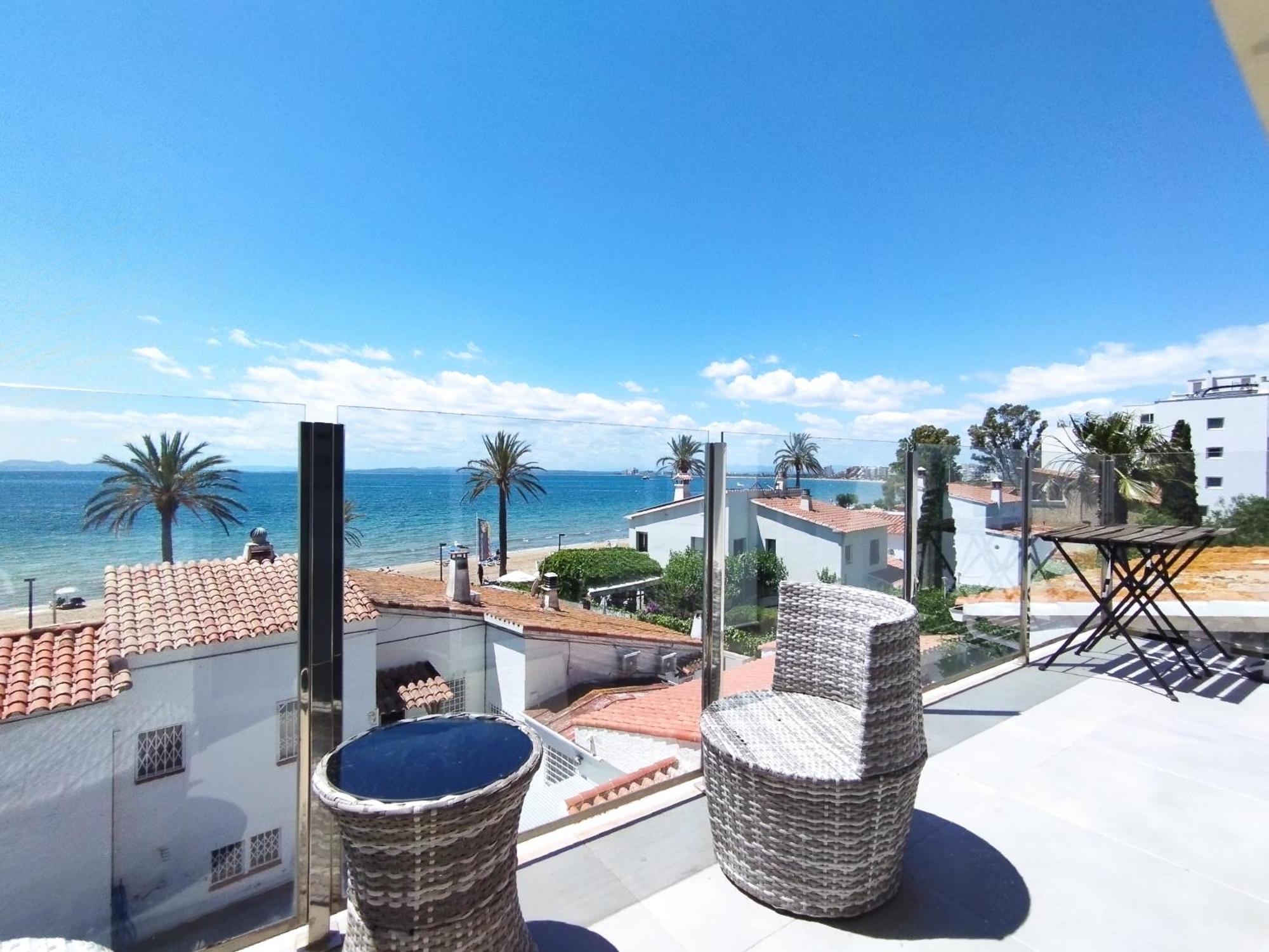 Apartamento Atico Rhodes Playa