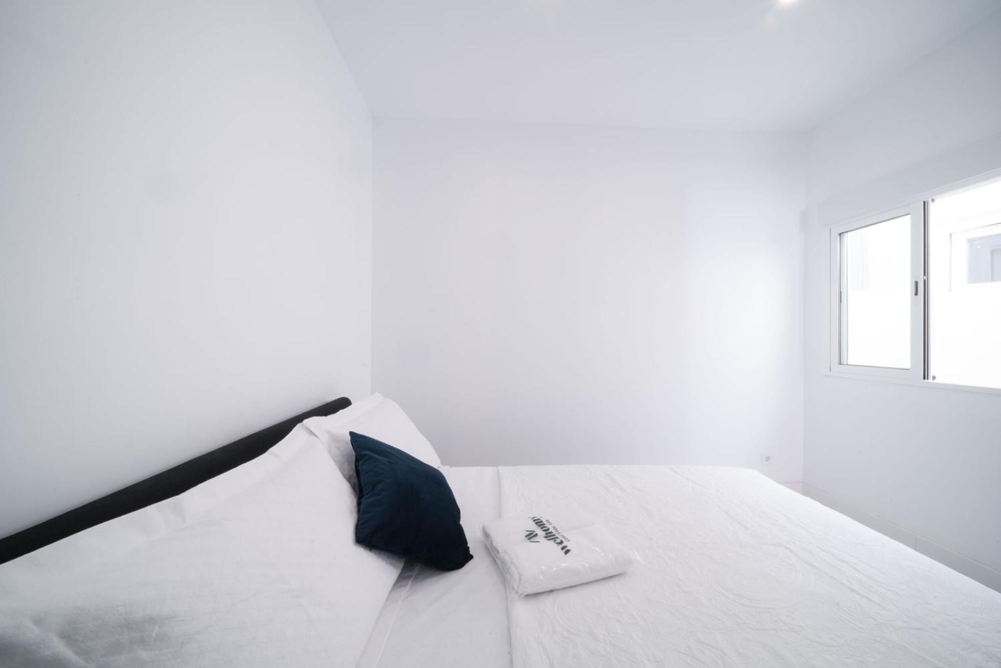 Wehostyou Apt Moderne Central Colom 2a * Rosas