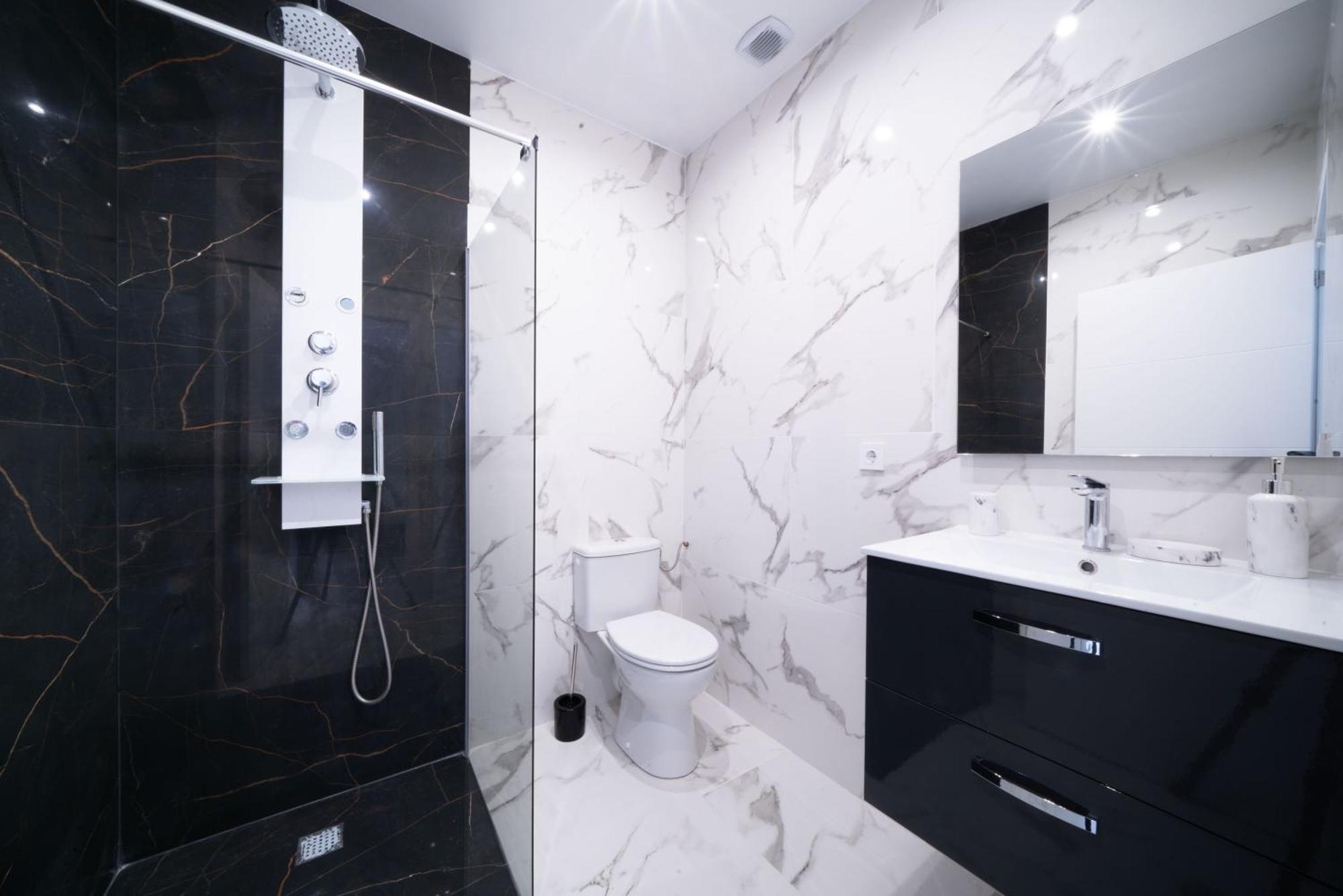 Wehostyou Apt Moderne Central Colom 2a Apartamento
