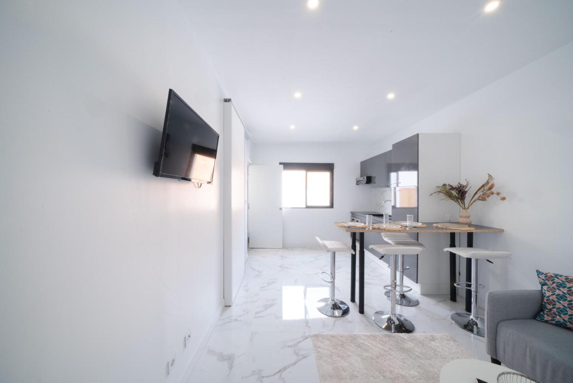 Wehostyou Apt Moderne Central Colom 2a Apartamento Rosas