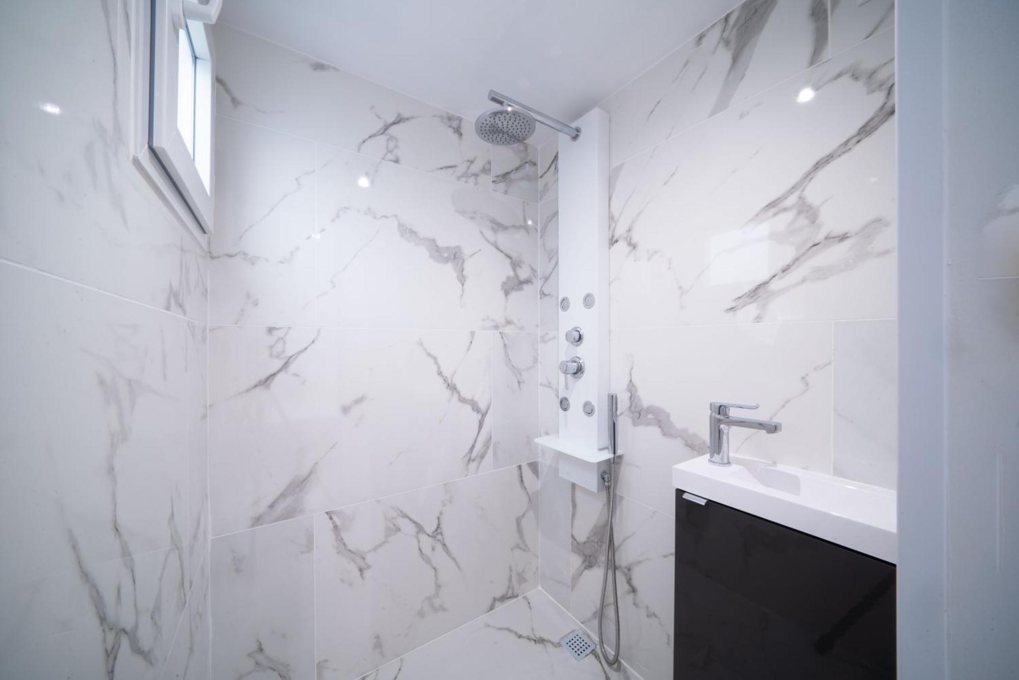 Apartamento Wehostyou Apt Moderne Central Colom 2a *