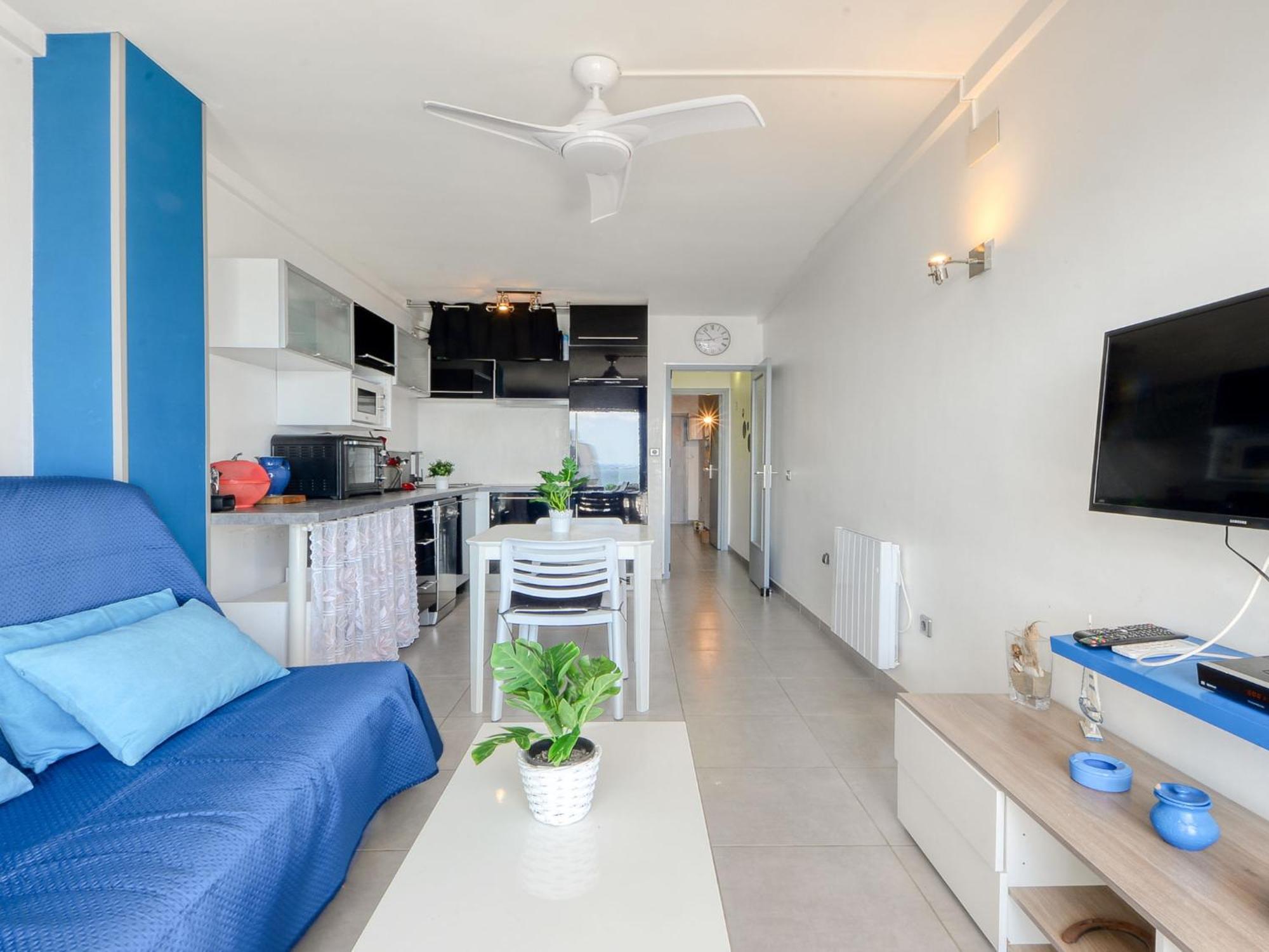 Meda Chica By Interhome Apartment Roses