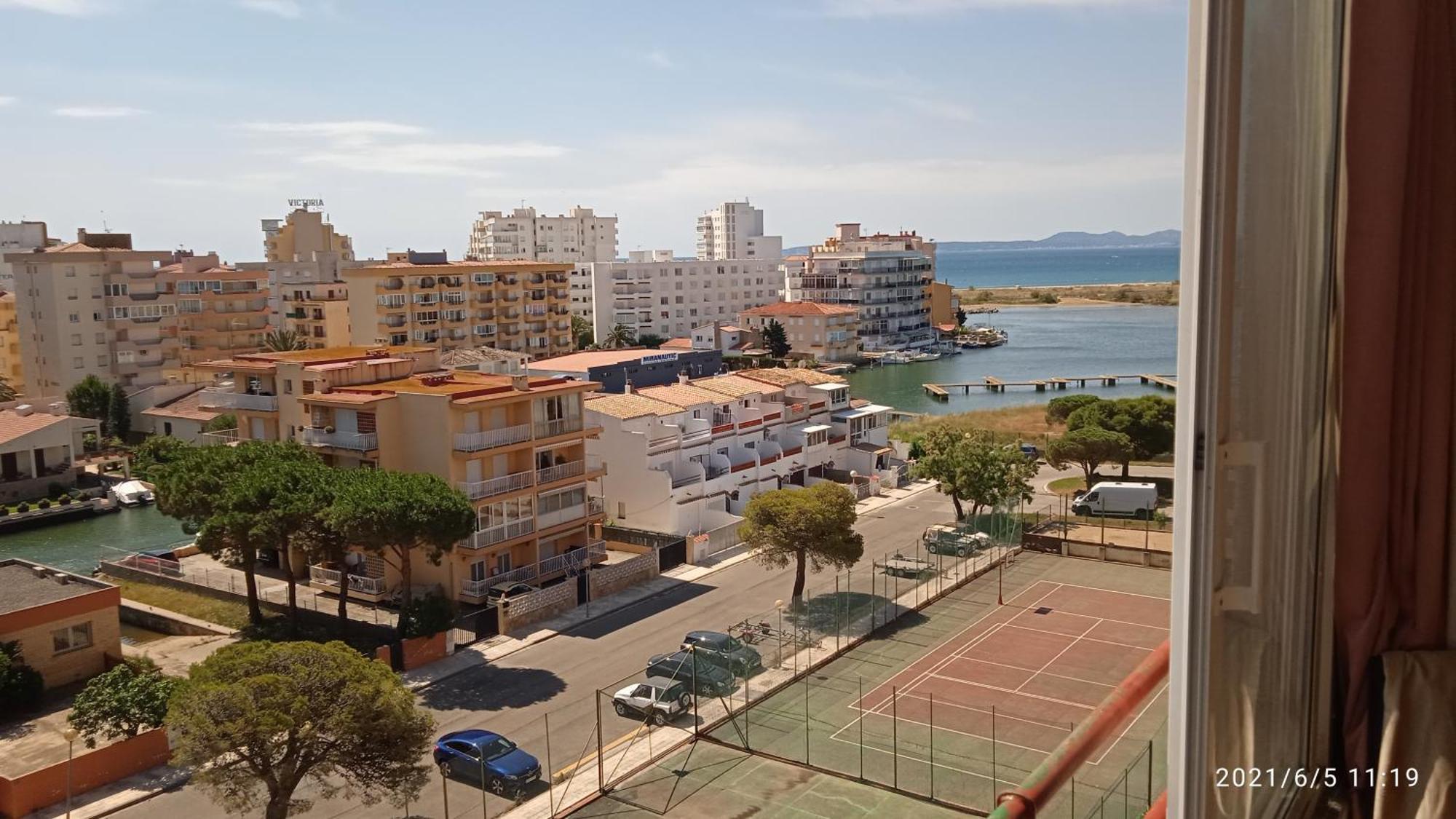 Santa Margarida Apartamento Rosas