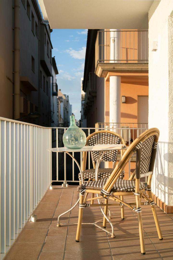 Pis Amb Terrassa A La Escala Apartamento L' Escala