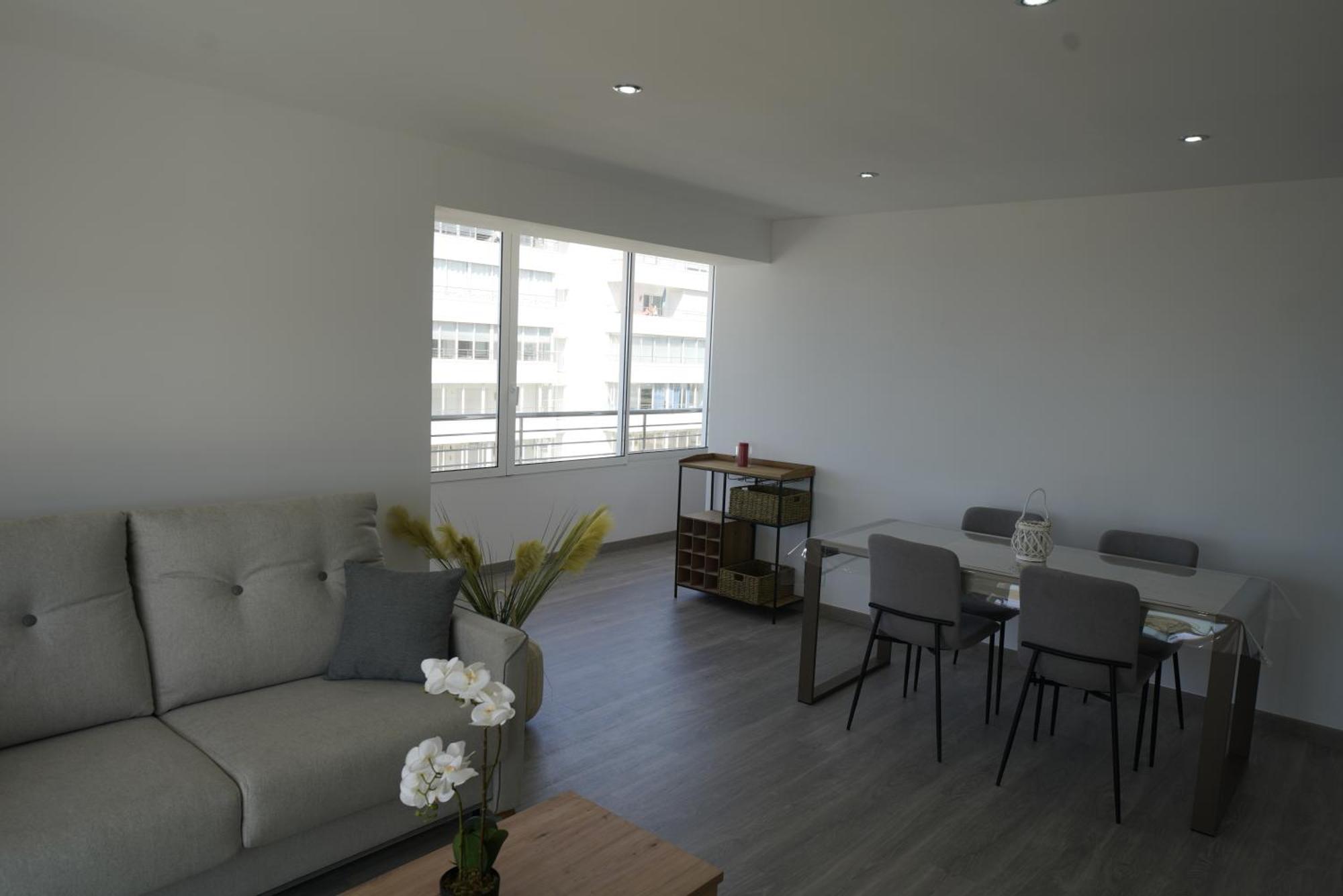 Apartamento Apartamento Frente Al Mar Con Una Amplia Terraza Y Vistas A La Bahia *