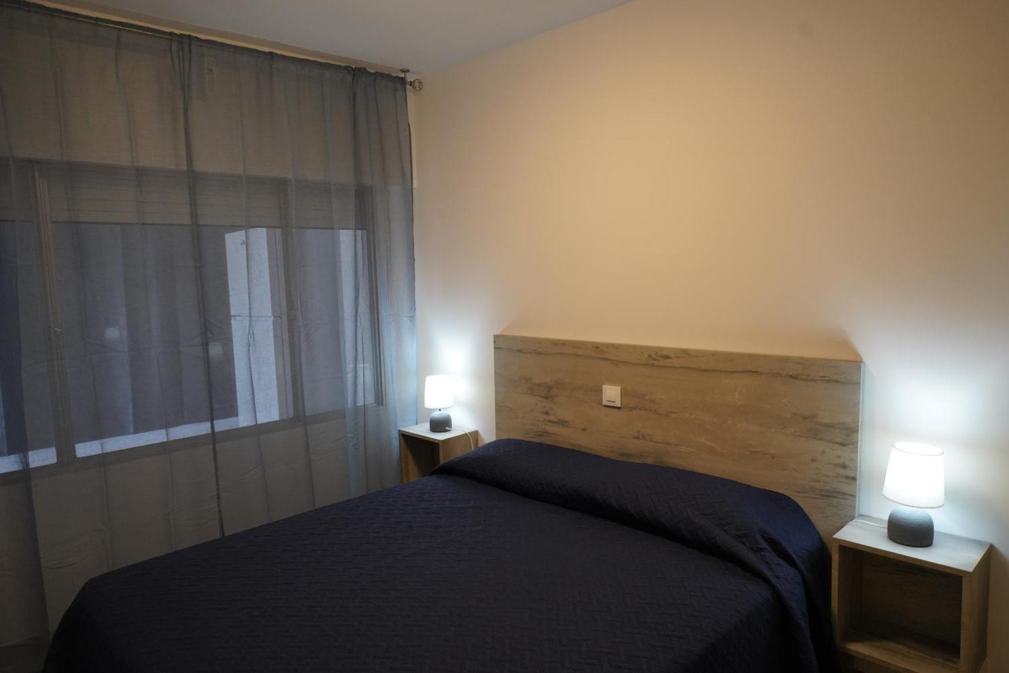 Apartamento Frente Al Mar Con Una Amplia Terraza Y Vistas A La Bahia * Rosas