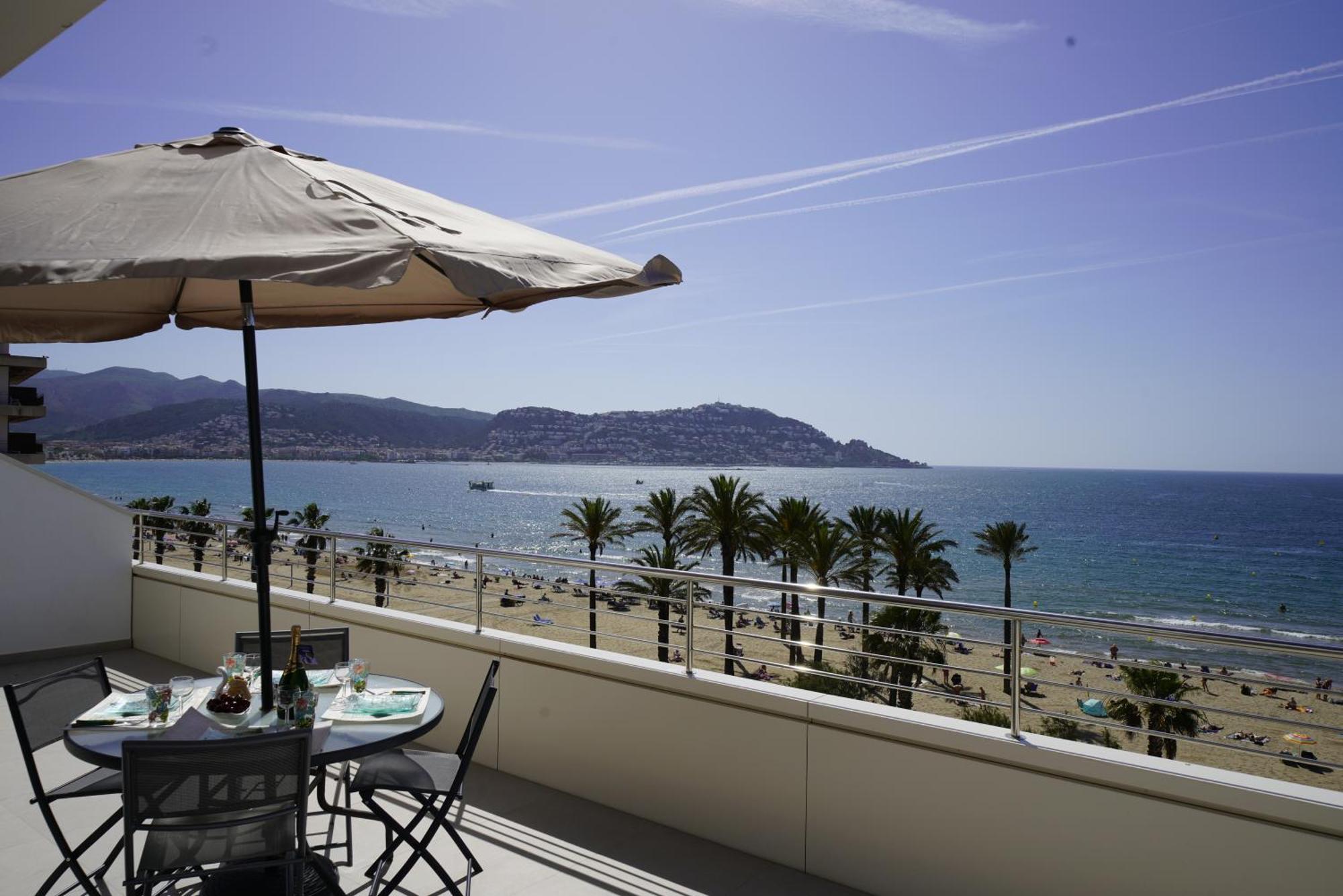 Apartamento Apartamento Frente Al Mar Con Una Amplia Terraza Y Vistas A La Bahia *