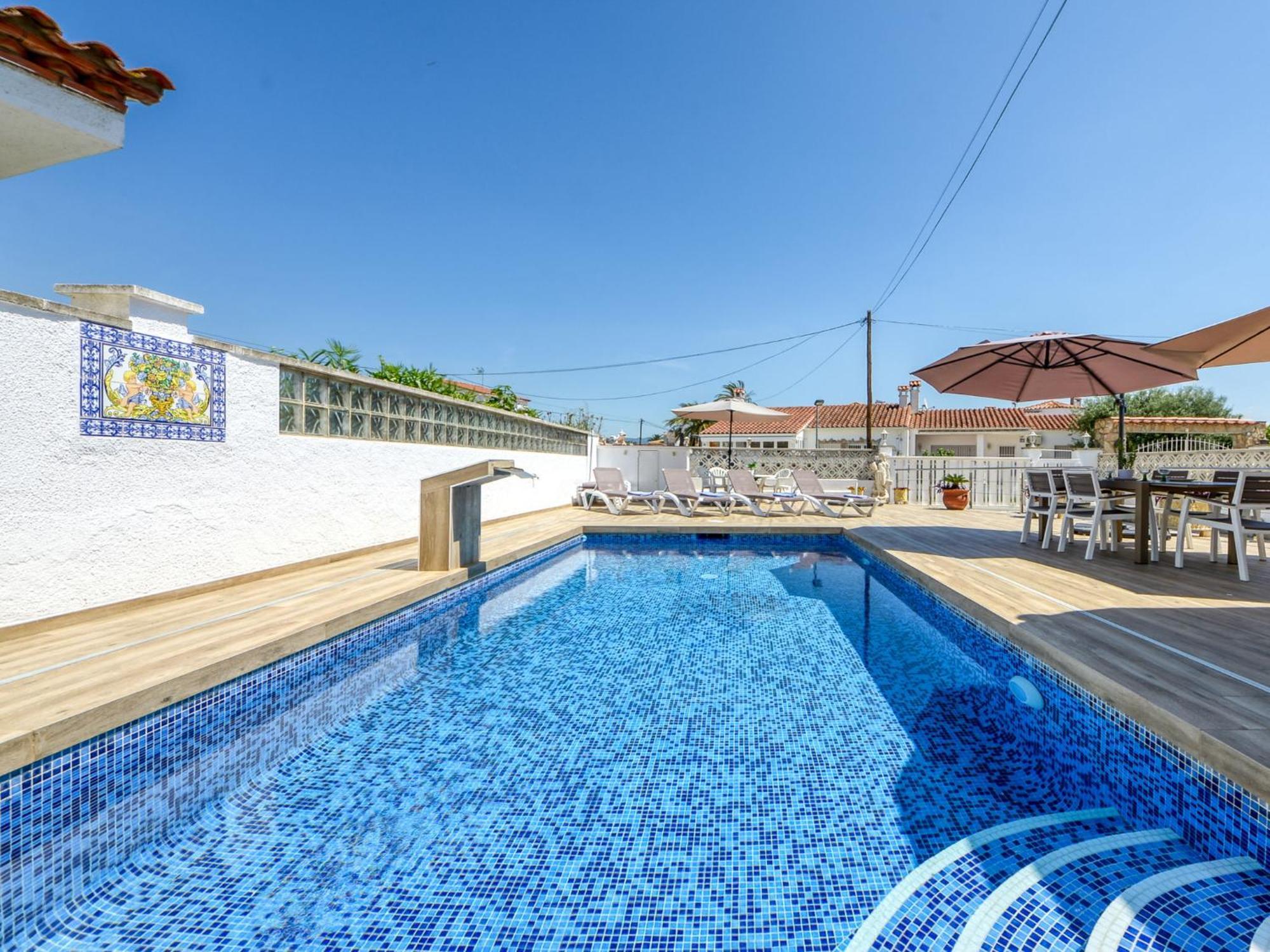 Holiday home Roanne By Interhome Empuriabrava