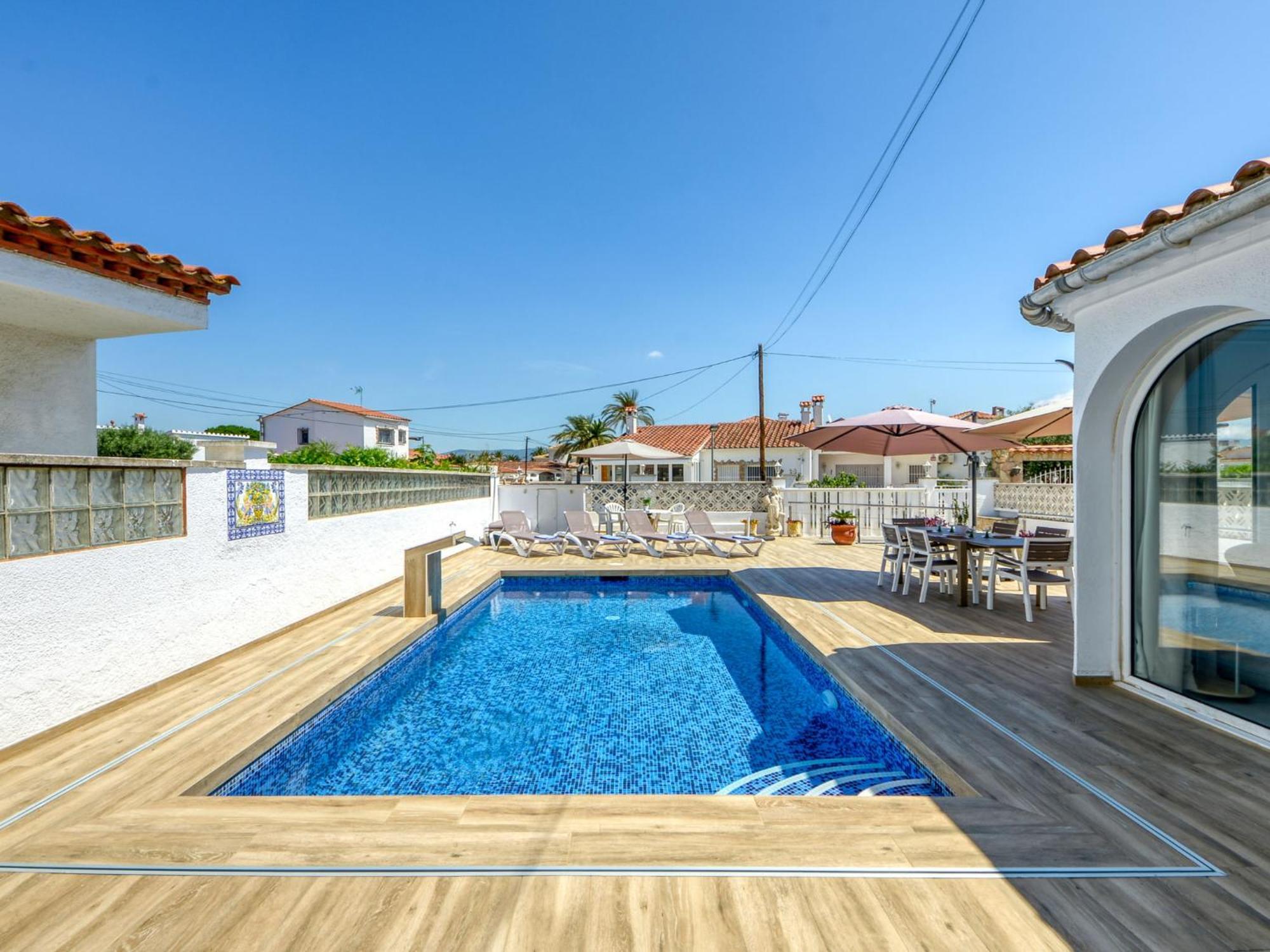 Сasa de vacaciones Roanne By Interhome *