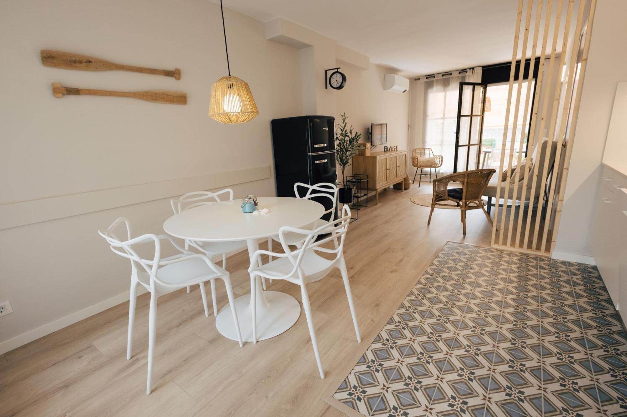 Apartamento With Air Conditioning And Communal Pool *