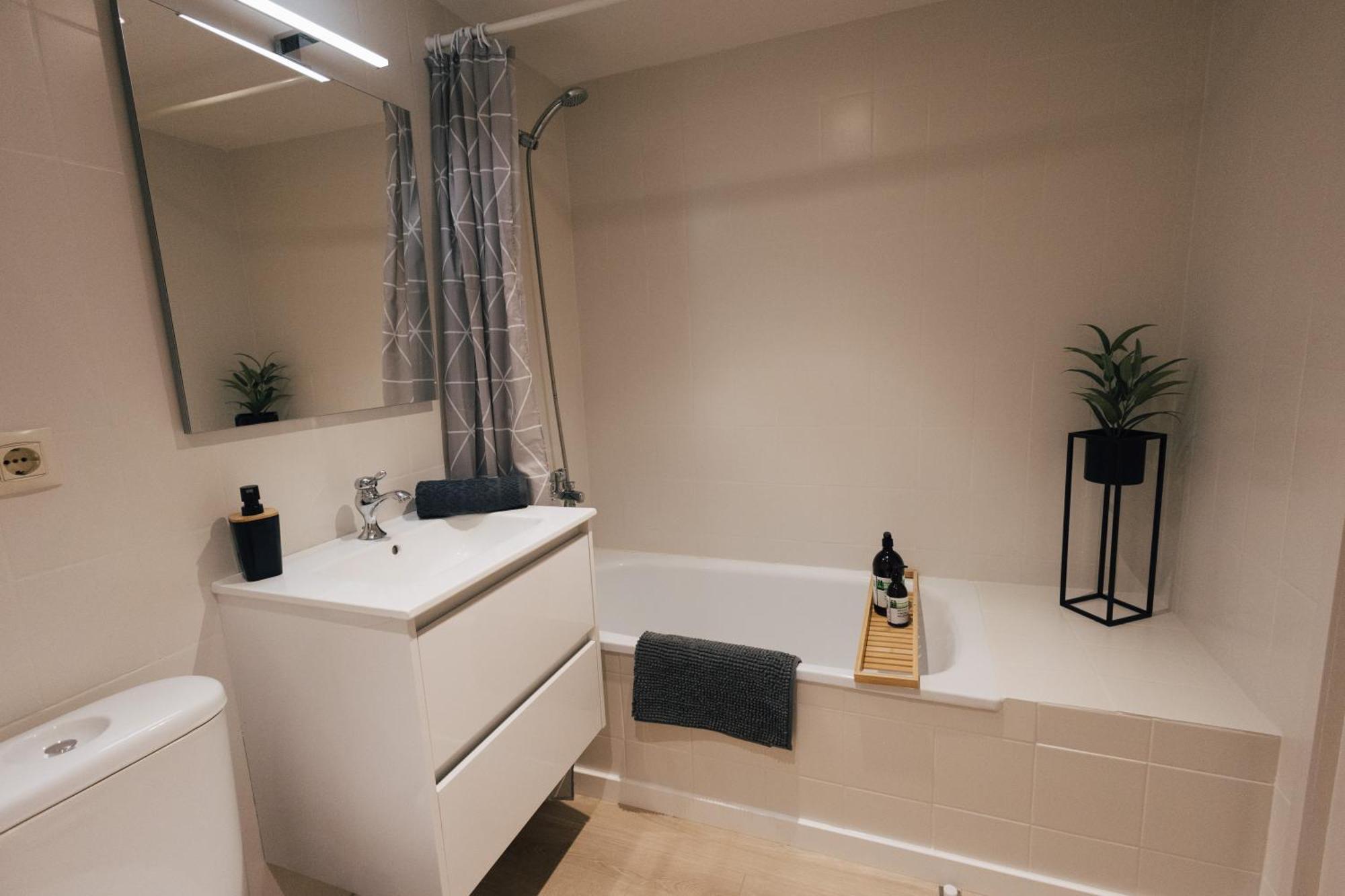 With Air Conditioning And Communal Pool L' Escala